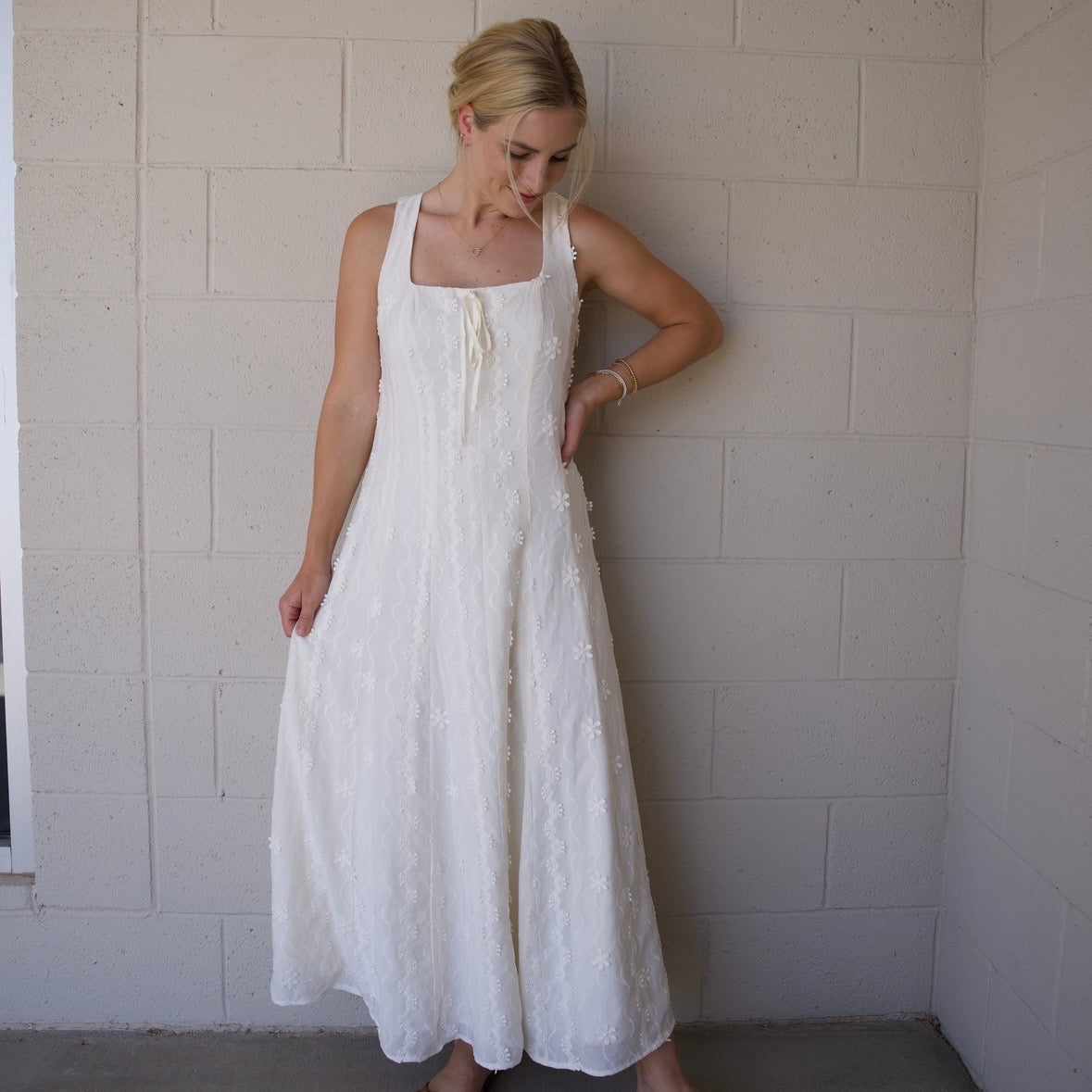 Embroidered White Sleeveless Dress