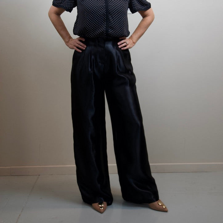 Black High-Waist Pleated Pants