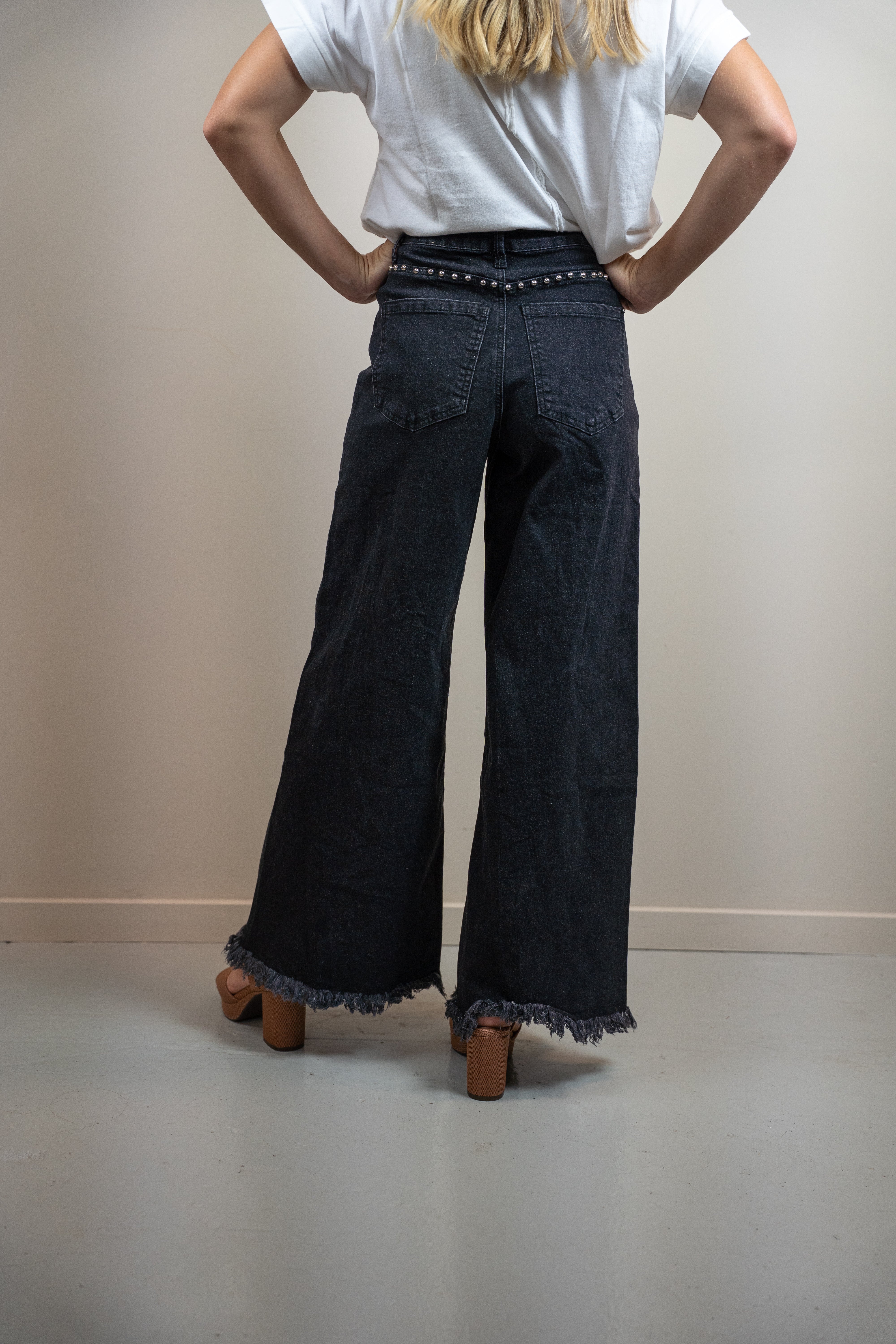 High-Waisted Black Wide-Leg Stud Denim Pants