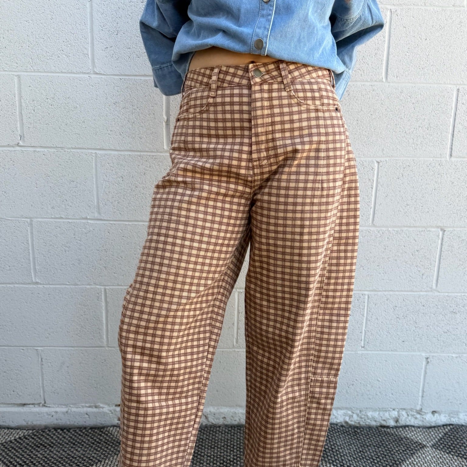 Tan Checker Pattern Barrel Pants