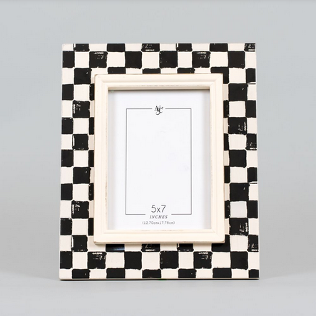 Black and White Checkered Photo Frame