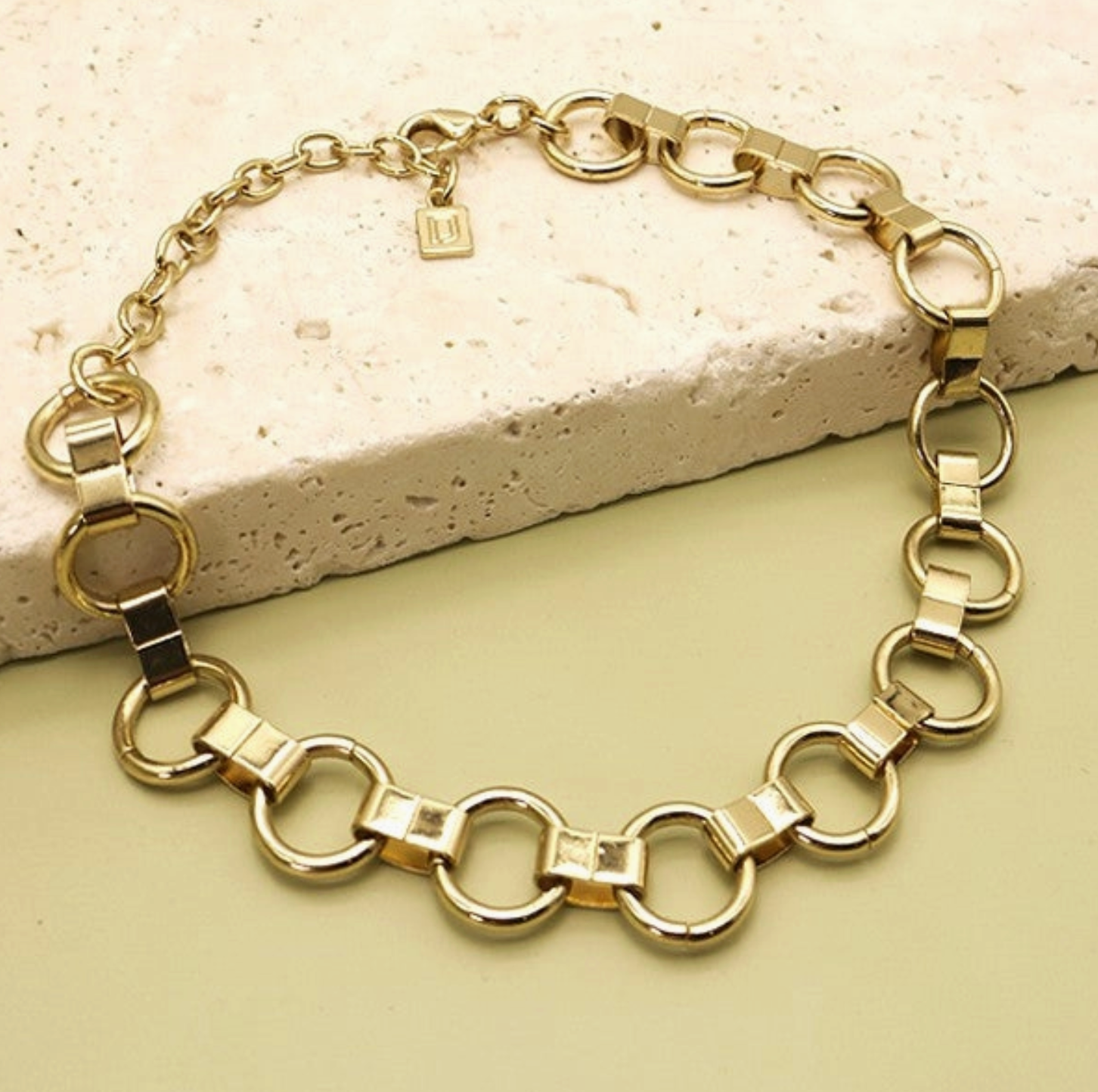 Chunky Circle Link Necklace