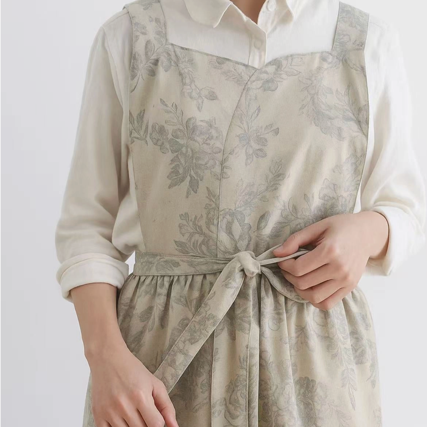 Light Grey Vintage Floral Apron