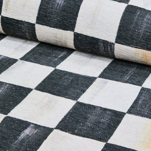 Courtly Checkered 2' x 3' Washable Rug