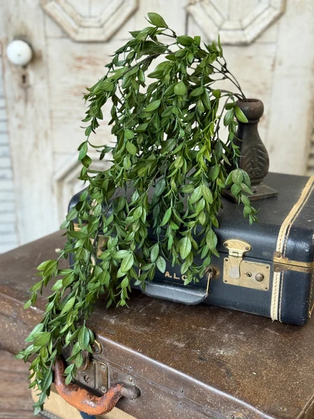 28" Nottswood Leaves Hanging
