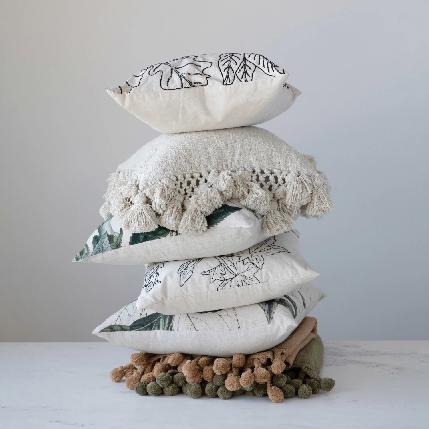 Crochet-Edged Slub Pillow With Tassels