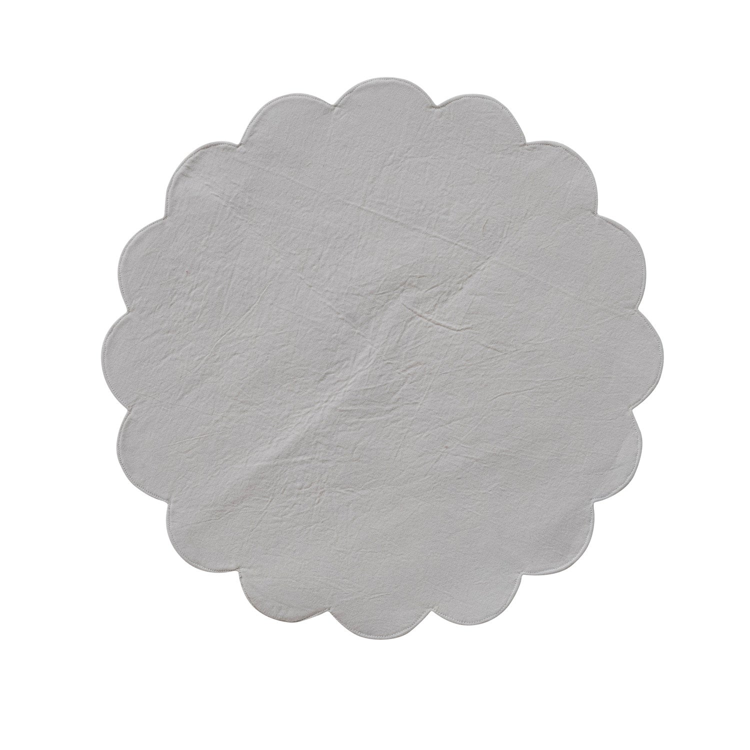 15" Mistletoe Scalloped Placemat